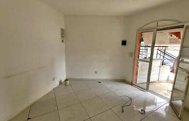 Imagem: A casa possui 2 Dormitórios, 1 Banheiro e 35m² de Área e