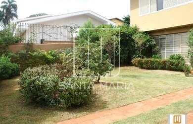 Imagem: O depósito possui 4 Vagas na garagem, 303m² de Área e está