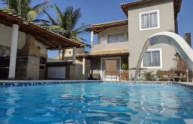 Imagem: A casa possui 3 Dormitórios, 2 Vagas na garagem, Imóvel mobiliado