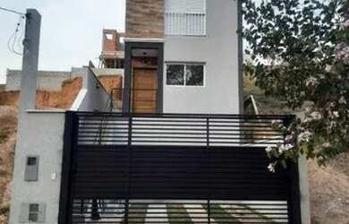 Imagem: A casa em condomínio possui 3 Dormitórios, 2 Banheiros, 2