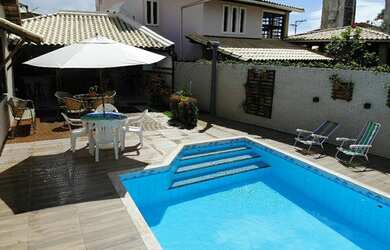 Imagem: A casa em condomínio possui 5 Dormitórios, 2 Banheiros, 2