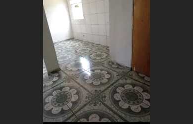 Imagem 2: Vendo R$150.000. Varanda, Área de serviço, 1 Banheiroe3 Dormitórios