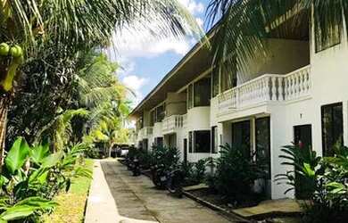 Imagem: A casa em condomínio possui 3 Dormitórios, 3 Banheiros, 200m²