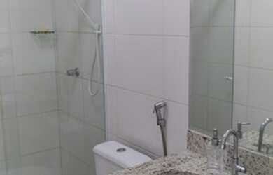 Imagem 9: Apto 2 Quartos Na P da Costa Armários na Cozinha e Banheiros