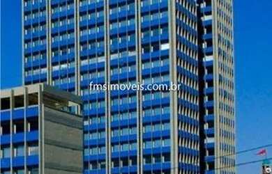 Imagem: O depósito possui 3 Vagas na garagem, 171m² de Área e está