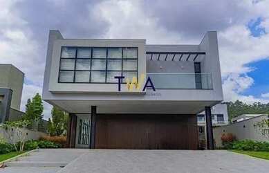 Imagem: A casa em condomínio possui 4 Dormitórios, 5 Banheiros, 5