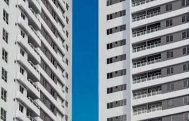 Imagem: O apartamento possui 3 Dormitórios, 1 Banheiro, 5 Vagas na