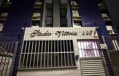 Imagem: O apartamento possui 1 Dormitório, 1 Banheiro, 1 Vaga na garagem