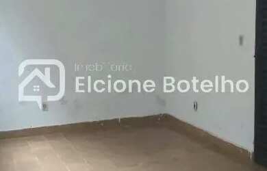 Imagem: A casa possui 5 Dormitórios, 4 Banheiros, 4 Vagas na garagem