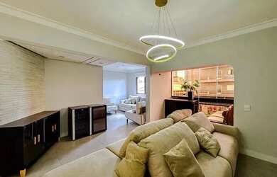 Imagem: O apartamento possui 2 Dormitórios, 2 Banheiros, 2 Vagas na