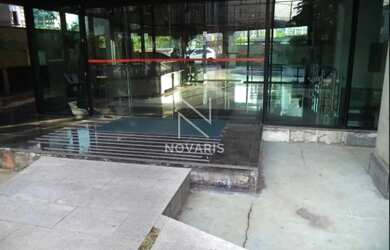 Imagem: O depósito possui 5 Vagas na garagem, 286-0m² de Área e está