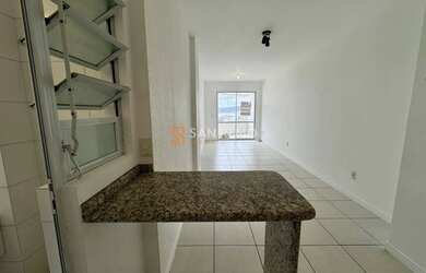 Imagem: O apartamento possui 2 Dormitórios, 2 Banheiros, 1 Vaga na