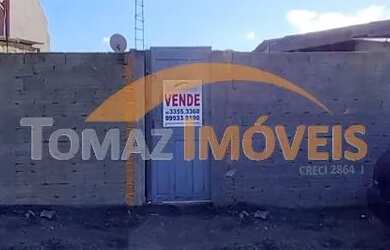 Imagem: A casa possui 2 Dormitórios, 1 Banheiro, 1 Vaga na garagem