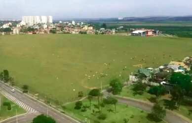 Imagem: O terreno e possui 443-0m² de Área está localizado em Parque