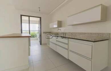 Imagem: O apartamento possui 3 Dormitórios, 5 Banheiros, 2 Vagas na