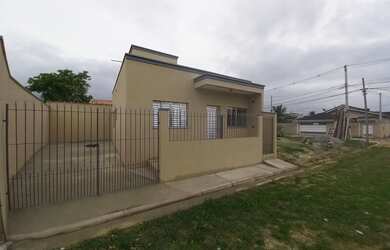 Imagem: A casa em condomínio possui 2 Dormitórios, 1 Banheiro, 2 Vagas