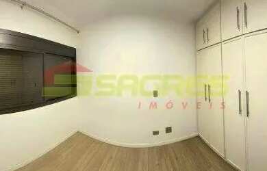 Imagem: O apartamento possui 4 Dormitórios, 4 Banheiros, 4 Vagas na