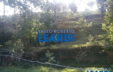 Imagem: O terreno possui 179m² de Área e está localizado em Dois