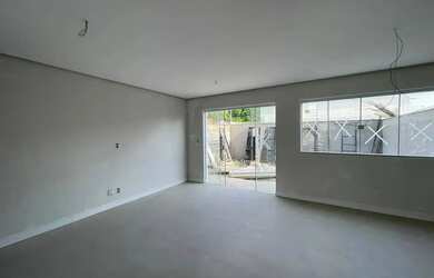 Imagem: A casa em condomínio possui 3 Dormitórios, 2 Banheiros, 2