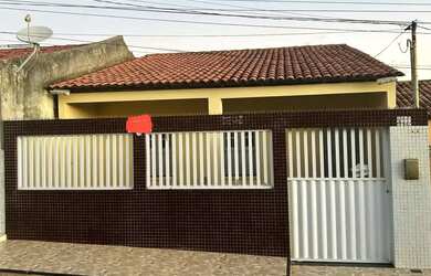 Imagem: A casa possui 2 Dormitórios, 1 Banheiro, 90-0m² de Área e