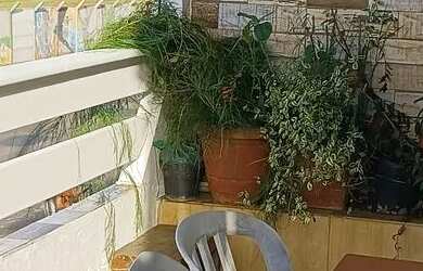 Imagem: A casa possui 2 Dormitórios, 2 Banheiros, 1 Vaga na garagem