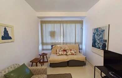 Imagem: O apartamento possui 1 Dormitório, 1 Banheiro, 1 Vaga na garagem