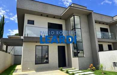 Imagem: A casa em condomínio possui 3 Dormitórios, 4 Banheiros, 2