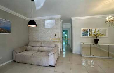 Imagem: A casa em condomínio possui 4 Dormitórios, 4 Banheiros, 2