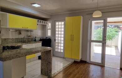 Imagem: A casa em condomínio possui 2 Dormitórios, 1 Banheiro, 1 Vaga