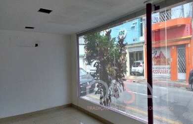 Imagem: O depósito possui 300m² de Área e está localizado em Centro