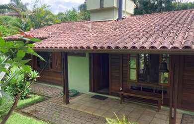 Imagem: A casa em condomínio possui 3 Dormitórios, 2 Banheiros, 3