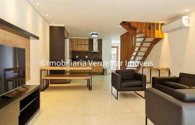 Imagem: A casa possui 3 Dormitórios, 3 Banheiros, 1 Vaga na garagem