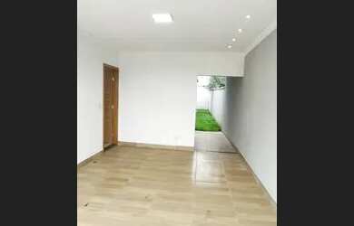 Imagem 2: Casa Veiga Jardim. Guarda roupa, 112m² de Área, 2 Vagas na garageme3...