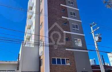Imagem: O apartamento possui 2 Dormitórios, 2 Banheiros, 2 Vagas na
