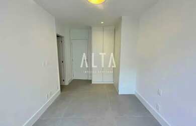 Imagem 10: ALTA Imóveis Boutique vende ou aluga Cobertura com reforma atual e cheiro...