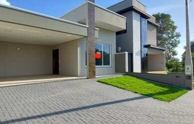 Imagem: A casa em condomínio possui 3 Dormitórios, 3 Banheiros, 4