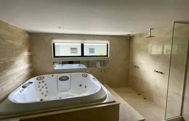 Imagem 7: Sweet Home casa de condomínio para venda possui 700 m2 com 4 suites na Barra da Tijuca RJ