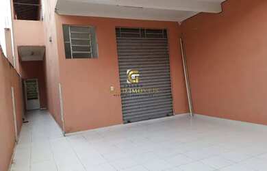 Imagem: O depósito para alugar possui 2 Vagas na garagem e 154m² de