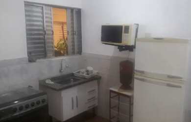 Imagem: A casa possui 1 Dormitório, 1 Banheiro, 36m² de Área e está