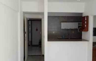 Imagem: O apartamento possui 1 Dormitório, 1 Banheiro, 1 Vaga na garagem