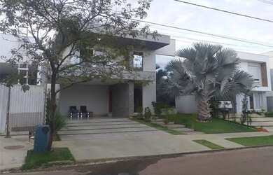 Imagem: A casa em condomínio possui 3 Dormitórios, 5 Banheiros, 4