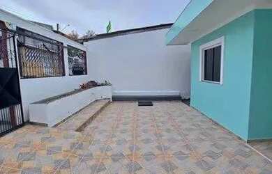 Imagem: A casa possui 2 Dormitórios, 2 Banheiros, 1 Vaga na garagem