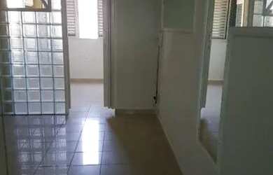 Imagem: A casa possui 1 Dormitório, 1 Banheiro, 30m² de Área e está