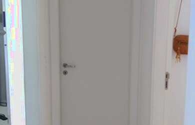 Imagem 10: Apto 2 Quartos Na P da Costa Armários na Cozinha e Banheiros