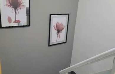 Imagem: A casa possui 3 Dormitórios, 3 Banheiros, 2 Vagas na garagem