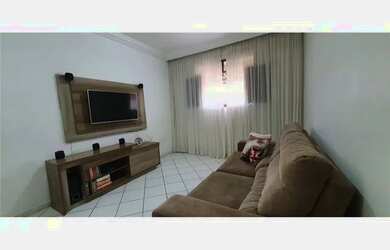 Imagem 2: Casa no Cruzeiro. 220m² de Área, 3 Vagas na garageme4 Dormitórios