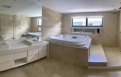 Imagem 8: Sweet Home casa de condomínio para venda possui 700 m2 com 4 suites na Barra da Tijuca RJ