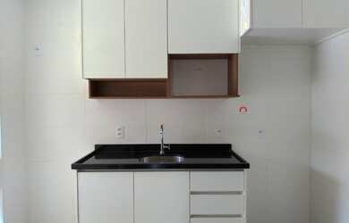 Imagem: O apartamento possui 2 Dormitórios, 2 Banheiros, 2 Vagas na