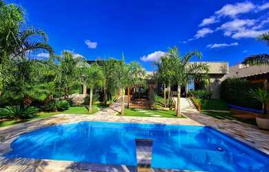 Imagem: A fazenda possui 650m² de Área e está localizado em Centro