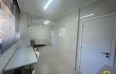 Imagem 9: Apartamento a Venda de 150m² 3 dormitórios 1 Suíte - Bairro Centro...